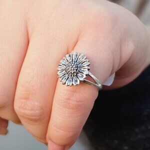 FREE SHIP 925 Sterling Silver Rustic Sunflower Shape Ring Size 6